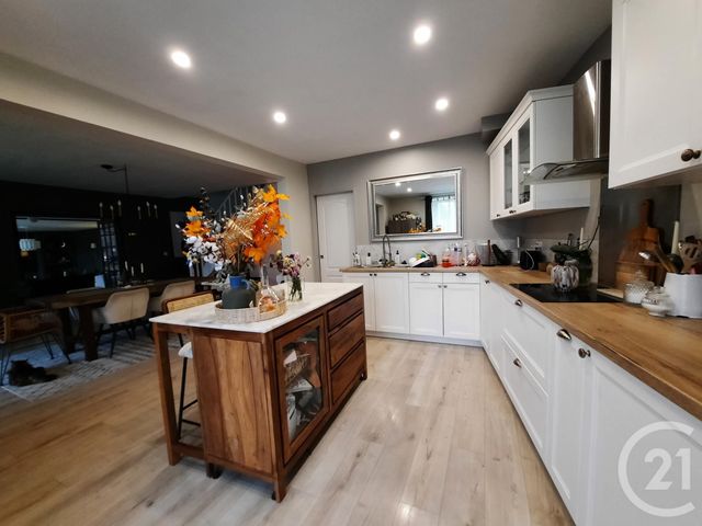 maison à vendre - 5 pièces - 185.86 m2 - PIOUSSAY - 79 - POITOU-CHARENTES - Century 21 I.C.S. Immobilier