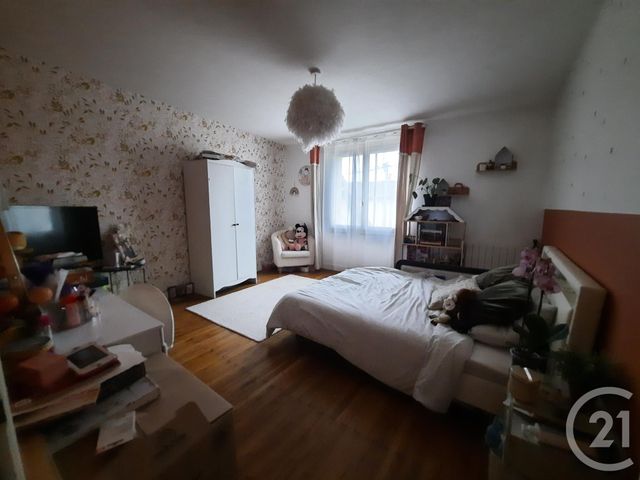 maison à vendre - 5 pièces - 185.86 m2 - PIOUSSAY - 79 - POITOU-CHARENTES - Century 21 I.C.S. Immobilier