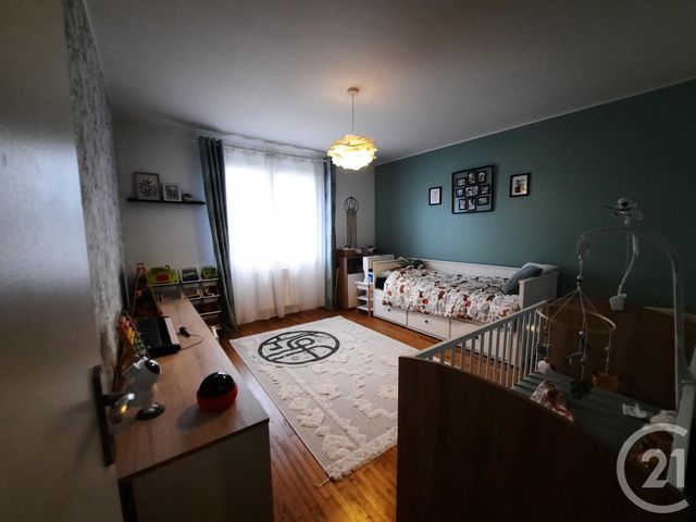 maison à vendre - 5 pièces - 185.86 m2 - PIOUSSAY - 79 - POITOU-CHARENTES - Century 21 I.C.S. Immobilier