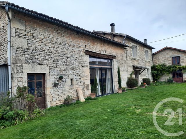 maison à vendre - 5 pièces - 185.86 m2 - PIOUSSAY - 79 - POITOU-CHARENTES - Century 21 I.C.S. Immobilier
