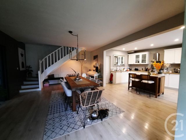 maison à vendre - 5 pièces - 185.86 m2 - PIOUSSAY - 79 - POITOU-CHARENTES - Century 21 I.C.S. Immobilier