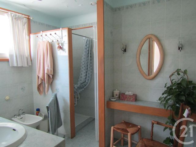 maison à vendre - 7 pièces - 134.16 m2 - SAUZE VAUSSAIS - 79 - POITOU-CHARENTES - Century 21 I.C.S. Immobilier