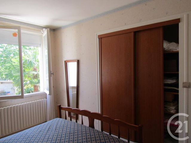 maison à vendre - 7 pièces - 134.16 m2 - SAUZE VAUSSAIS - 79 - POITOU-CHARENTES - Century 21 I.C.S. Immobilier