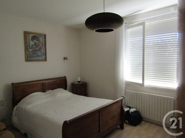 maison à vendre - 7 pièces - 134.16 m2 - SAUZE VAUSSAIS - 79 - POITOU-CHARENTES - Century 21 I.C.S. Immobilier