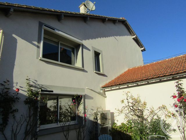maison à vendre - 4 pièces - 109.0 m2 - SAUZE VAUSSAIS - 79 - POITOU-CHARENTES - Century 21 I.C.S. Immobilier