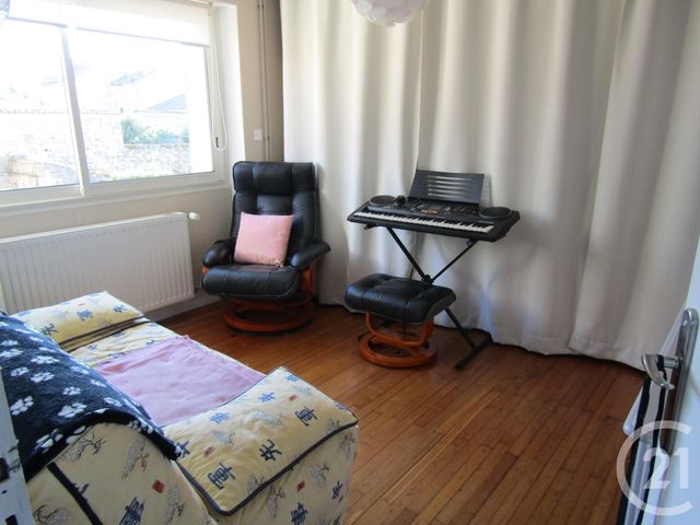 maison à vendre - 4 pièces - 109.0 m2 - SAUZE VAUSSAIS - 79 - POITOU-CHARENTES - Century 21 I.C.S. Immobilier