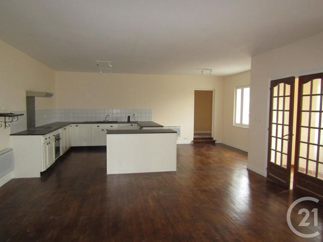 maison à vendre - 4 pièces - 143.69 m2 - LUCHE SUR BRIOUX - 79 - POITOU-CHARENTES - Century 21 I.C.S. Immobilier