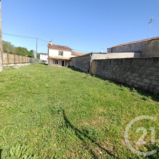 maison à vendre - 4 pièces - 95.34 m2 - LOUBILLE - 79 - POITOU-CHARENTES - Century 21 I.C.S. Immobilier