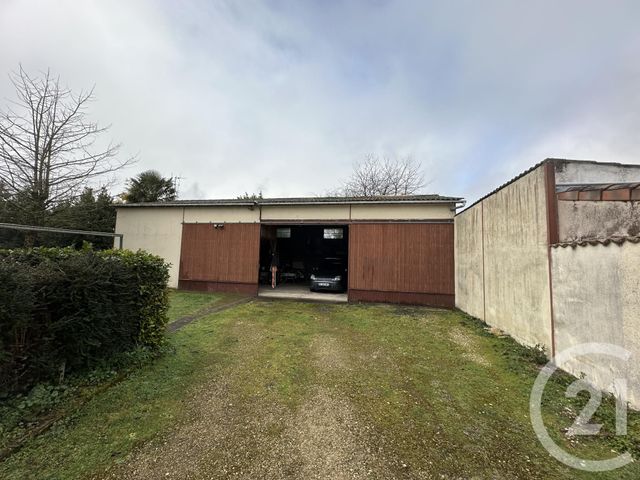 maison à vendre - 11 pièces - 194.35 m2 - SAUZE VAUSSAIS - 79 - POITOU-CHARENTES - Century 21 I.C.S. Immobilier