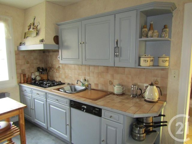 maison à vendre - 7 pièces - 105.0 m2 - SAUZE VAUSSAIS - 79 - POITOU-CHARENTES - Century 21 I.C.S. Immobilier