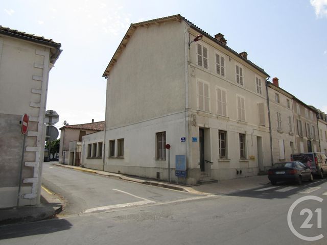 maison - CHEF BOUTONNE - 79