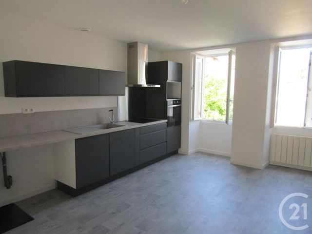 Appartement F5 à louer CHEF BOUTONNE