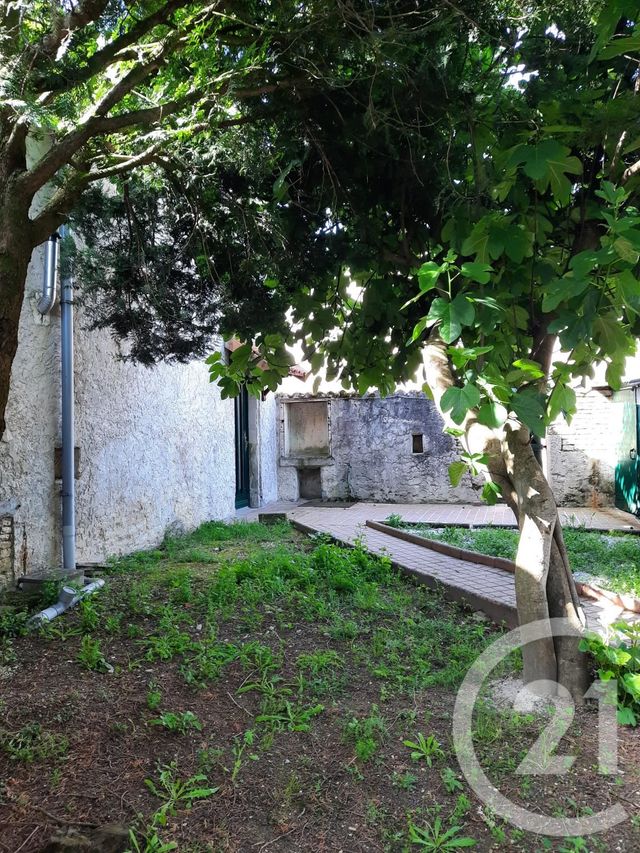 maison à vendre - 6 pièces - 105.97 m2 - LOUBILLE - 79 - POITOU-CHARENTES - Century 21 I.C.S. Immobilier