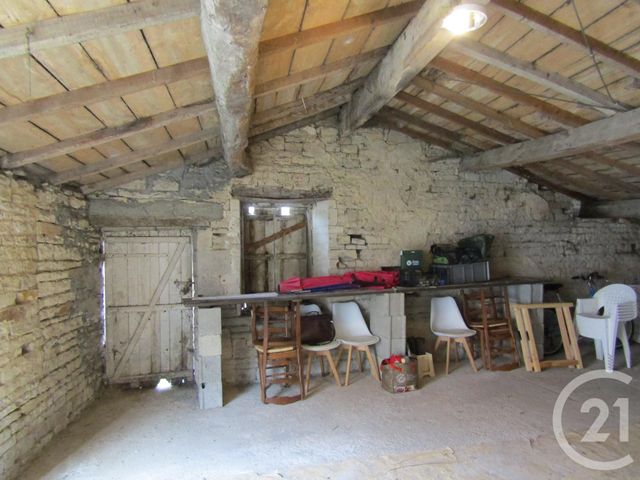 maison à vendre - 6 pièces - 105.97 m2 - LOUBILLE - 79 - POITOU-CHARENTES - Century 21 I.C.S. Immobilier