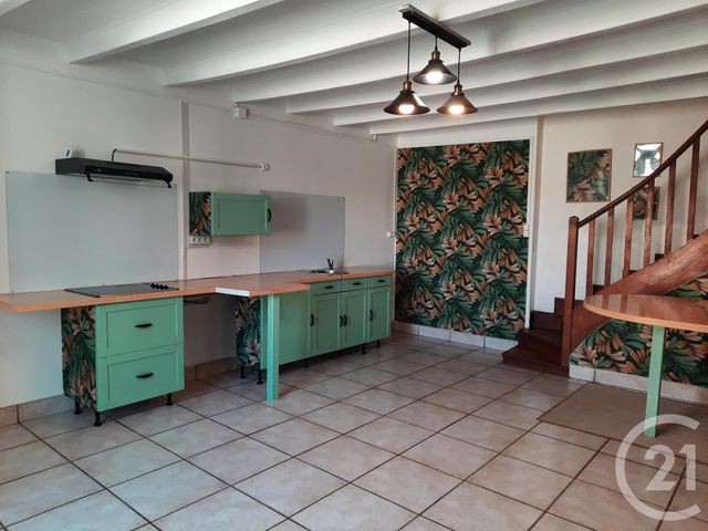 maison à vendre - 6 pièces - 105.97 m2 - LOUBILLE - 79 - POITOU-CHARENTES - Century 21 I.C.S. Immobilier