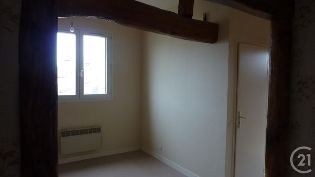 Appartement F2 à louer - 2 pièces - 28.66 m2 - CHEF BOUTONNE - 79 - POITOU-CHARENTES - Century 21 I.C.S. Immobilier