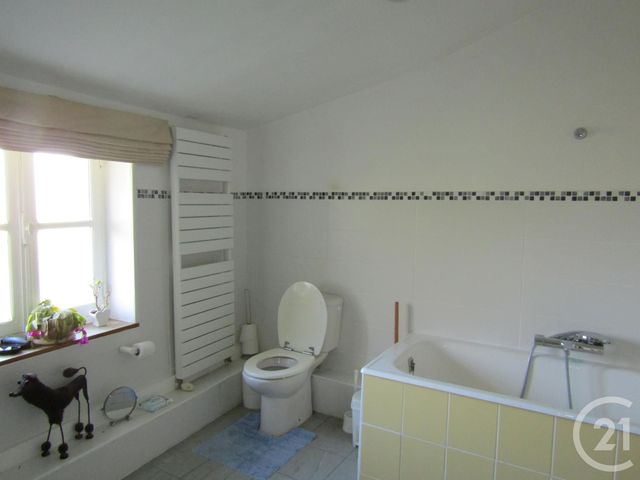 maison à vendre - 12 pièces - 215.0 m2 - CHERIGNE - 79 - POITOU-CHARENTES - Century 21 I.C.S. Immobilier