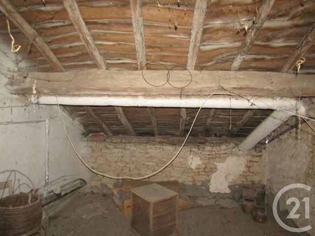 maison à vendre - 6 pièces - 145.0 m2 - PIOUSSAY - 79 - POITOU-CHARENTES - Century 21 I.C.S. Immobilier