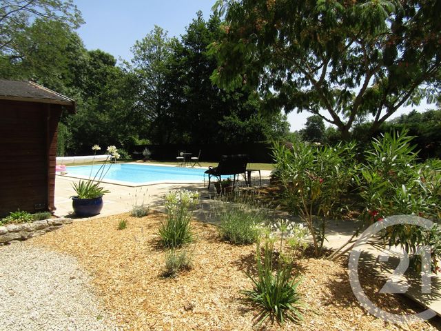 maison à vendre - 7 pièces - 171.0 m2 - BRIOUX SUR BOUTONNE - 79 - POITOU-CHARENTES - Century 21 I.C.S. Immobilier