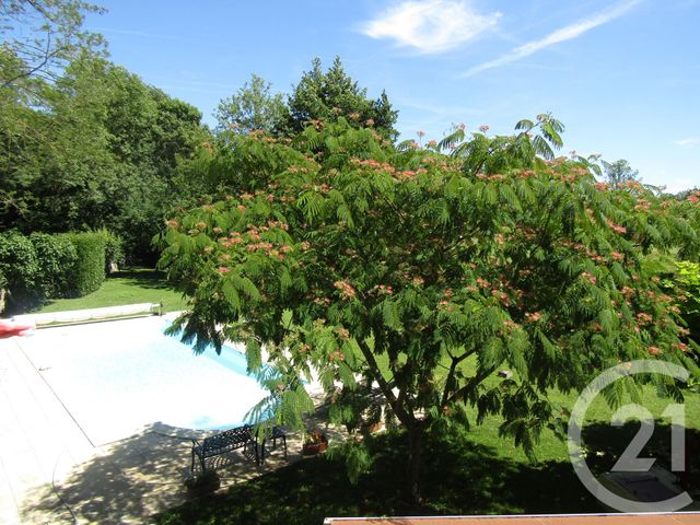 maison à vendre - 7 pièces - 171.0 m2 - BRIOUX SUR BOUTONNE - 79 - POITOU-CHARENTES - Century 21 I.C.S. Immobilier