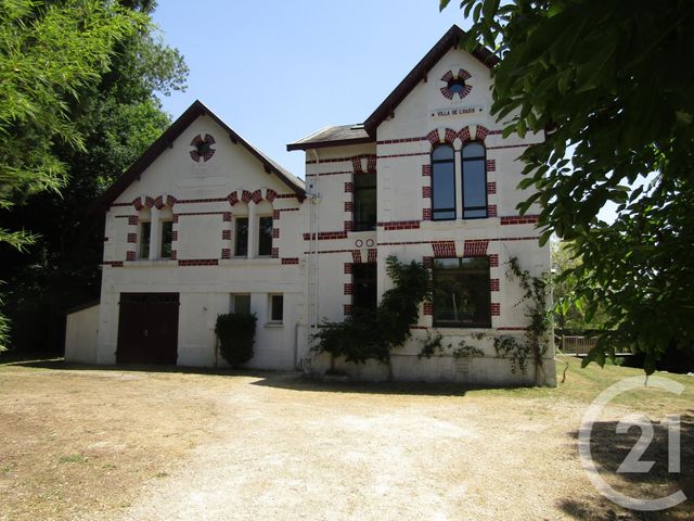 maison à vendre - 7 pièces - 171.0 m2 - BRIOUX SUR BOUTONNE - 79 - POITOU-CHARENTES - Century 21 I.C.S. Immobilier