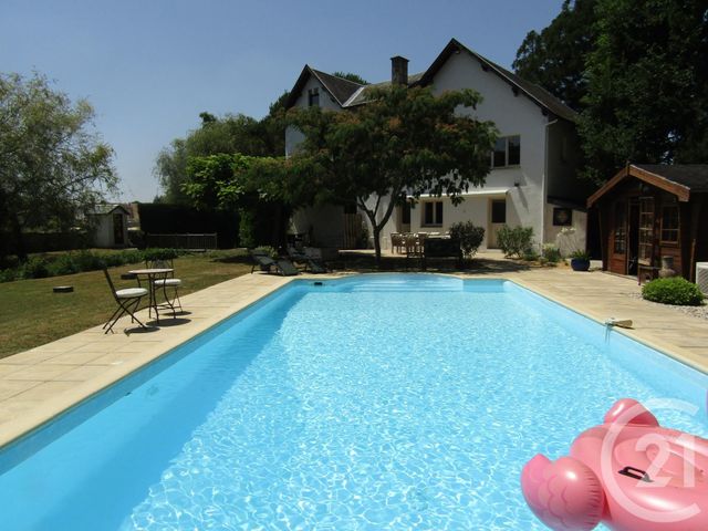 maison à vendre - 7 pièces - 171.0 m2 - BRIOUX SUR BOUTONNE - 79 - POITOU-CHARENTES - Century 21 I.C.S. Immobilier