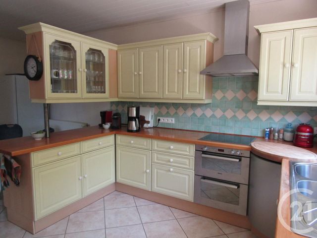 maison à vendre - 7 pièces - 171.0 m2 - BRIOUX SUR BOUTONNE - 79 - POITOU-CHARENTES - Century 21 I.C.S. Immobilier