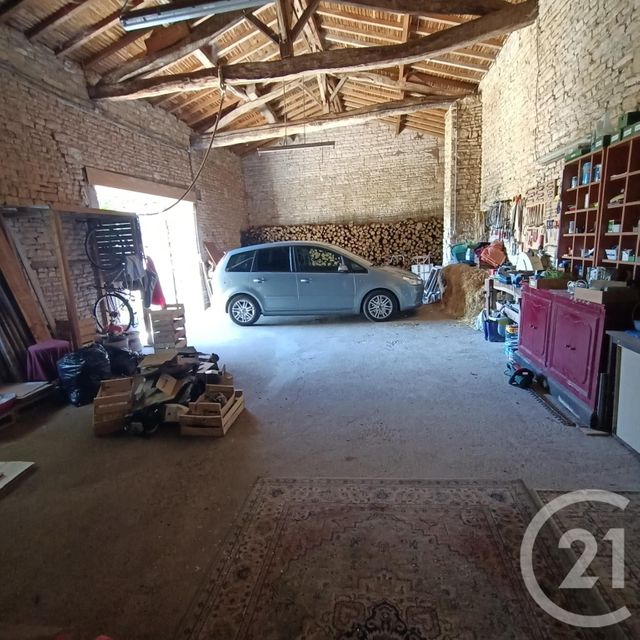 maison à vendre - 8 pièces - 304.53 m2 - LOUBILLE - 79 - POITOU-CHARENTES - Century 21 I.C.S. Immobilier