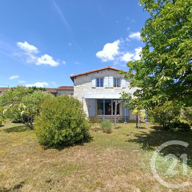 maison à vendre - 8 pièces - 304.53 m2 - LOUBILLE - 79 - POITOU-CHARENTES - Century 21 I.C.S. Immobilier