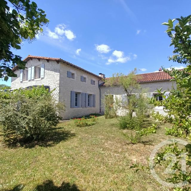 maison à vendre - 8 pièces - 304.53 m2 - LOUBILLE - 79 - POITOU-CHARENTES - Century 21 I.C.S. Immobilier