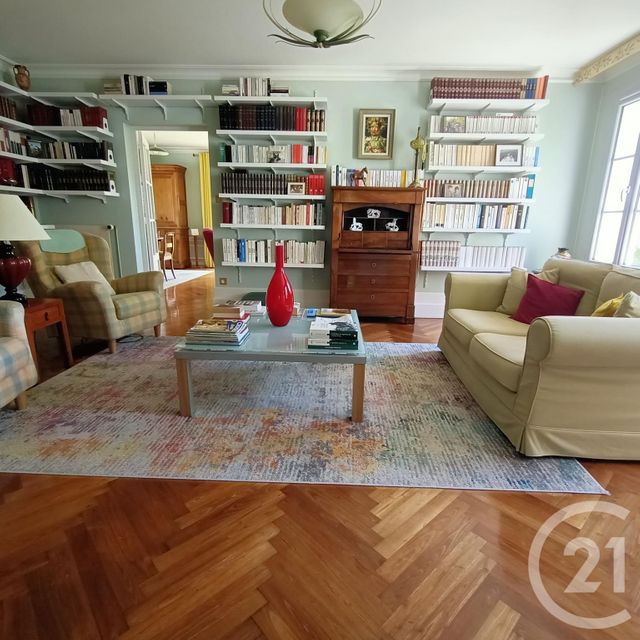 maison à vendre - 8 pièces - 304.53 m2 - LOUBILLE - 79 - POITOU-CHARENTES - Century 21 I.C.S. Immobilier