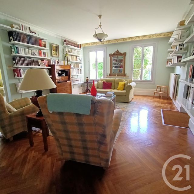 maison à vendre - 8 pièces - 304.53 m2 - LOUBILLE - 79 - POITOU-CHARENTES - Century 21 I.C.S. Immobilier
