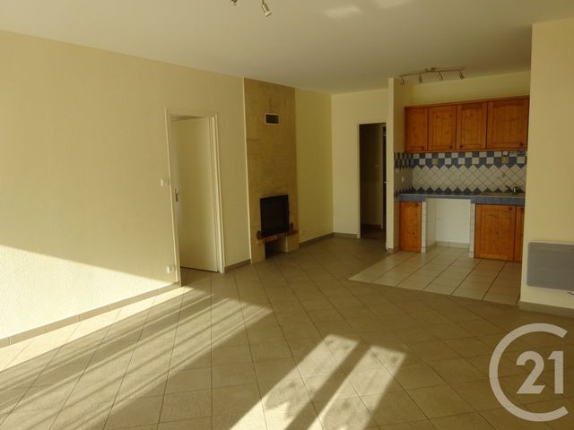maison à vendre - 4 pièces - 70.0 m2 - BRIOUX SUR BOUTONNE - 79 - POITOU-CHARENTES - Century 21 I.C.S. Immobilier