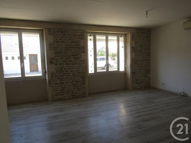 maison à vendre - 4 pièces - 121.0 m2 - PAIZAY NAUDOUIN EMBOURIE - 16 - POITOU-CHARENTES - Century 21 I.C.S. Immobilier