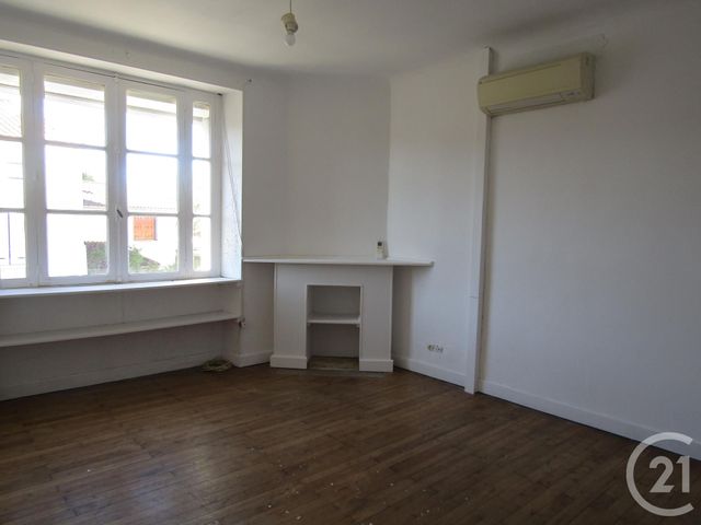maison à vendre - 4 pièces - 121.0 m2 - PAIZAY NAUDOUIN EMBOURIE - 16 - POITOU-CHARENTES - Century 21 I.C.S. Immobilier